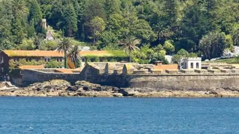 castelo-do-pr&iacute;ncipe